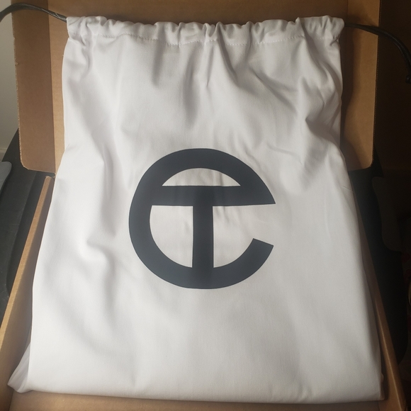 Telfar Medium White Shopping Bag - Picture 3 of 6